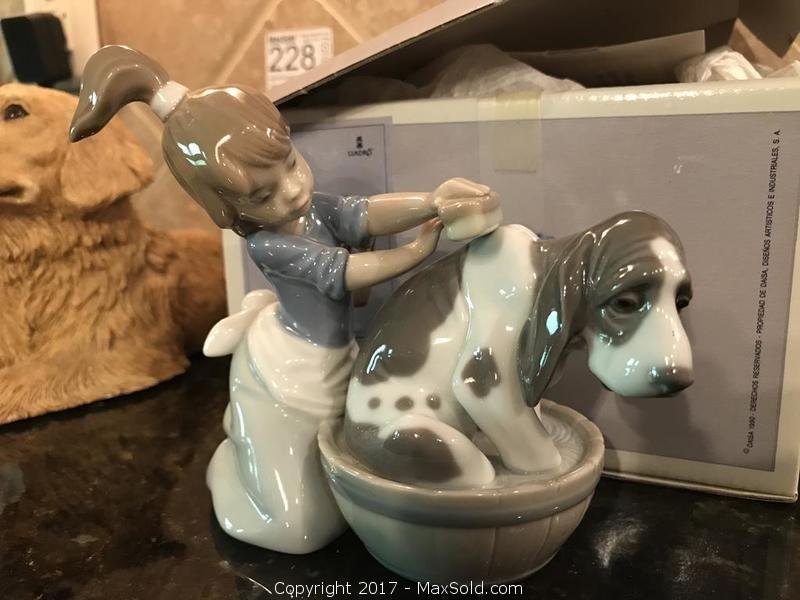 Lladro Bashful Bather