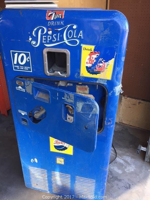 Pepsi Machine Garage